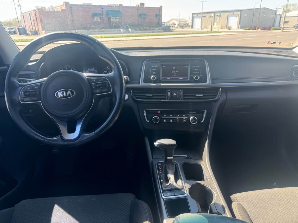 
								2016 Kia optima full									