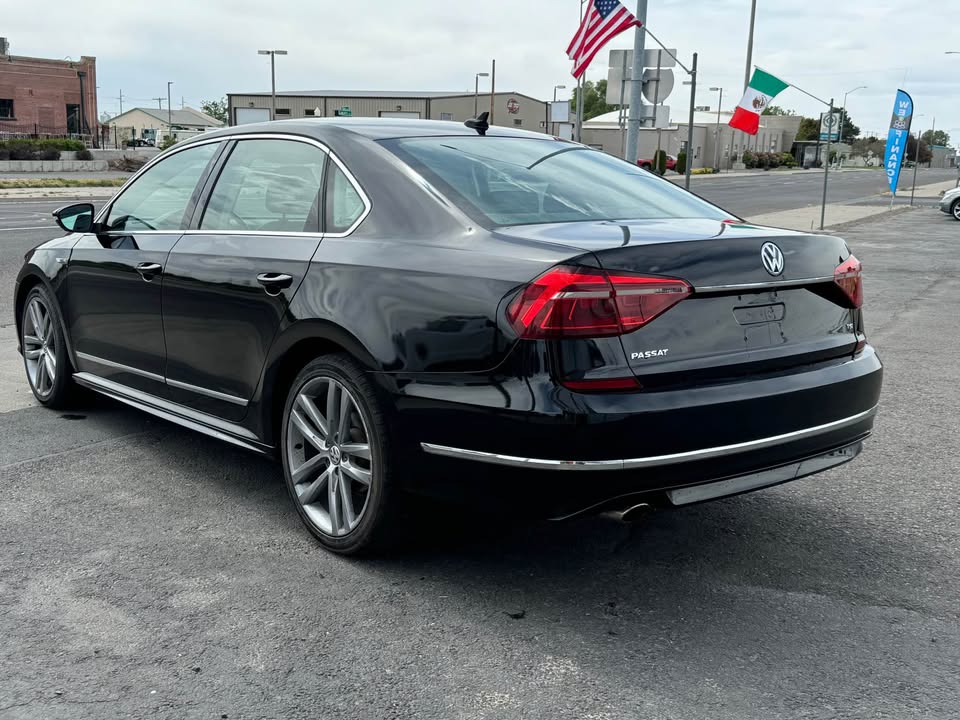 2017 Volkswagen passat 1.8T R-Line Sedan