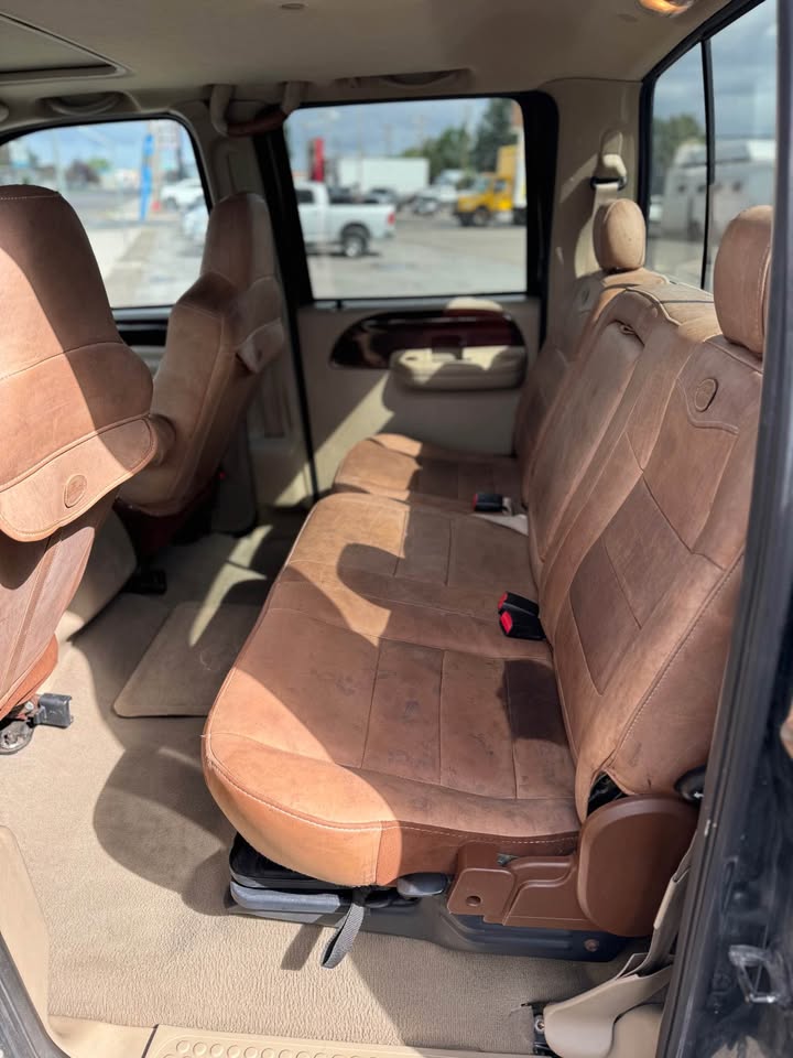 
								2005 Ford f350 super duty crew cab King Ranch Pickup 4D 8 ft full									