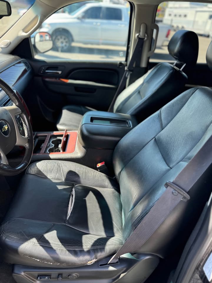 
								2012 Chevrolet tahoe LTZ Sport Utility 4D full									