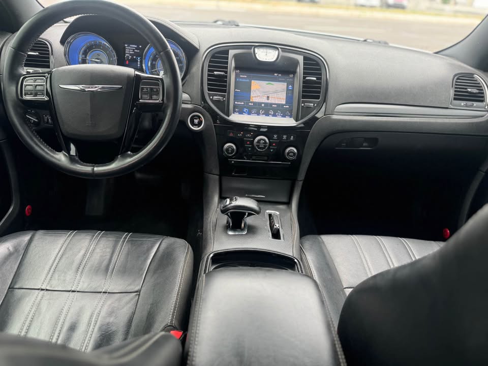 2014 Chrysler 300S V6 Sedan 4D