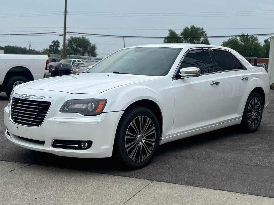 2014 Chrysler 300S V6 Sedan 4D