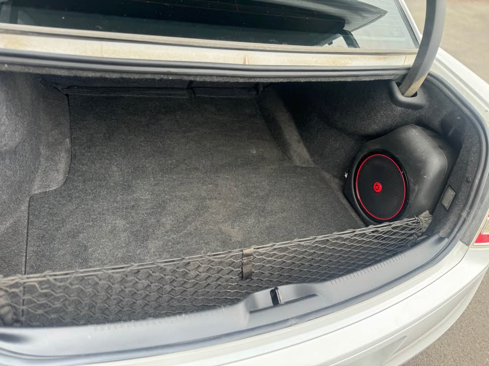 
								2014 Chrysler 300S V6 Sedan 4D full									