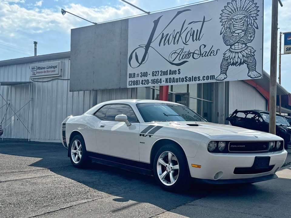 2010 Dodge challenger R/T Plus Coupe 2D