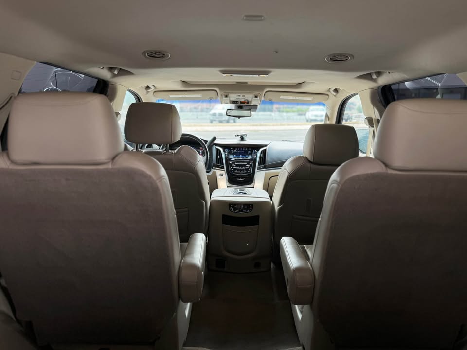 
								2019 Cadillac Escalade full									