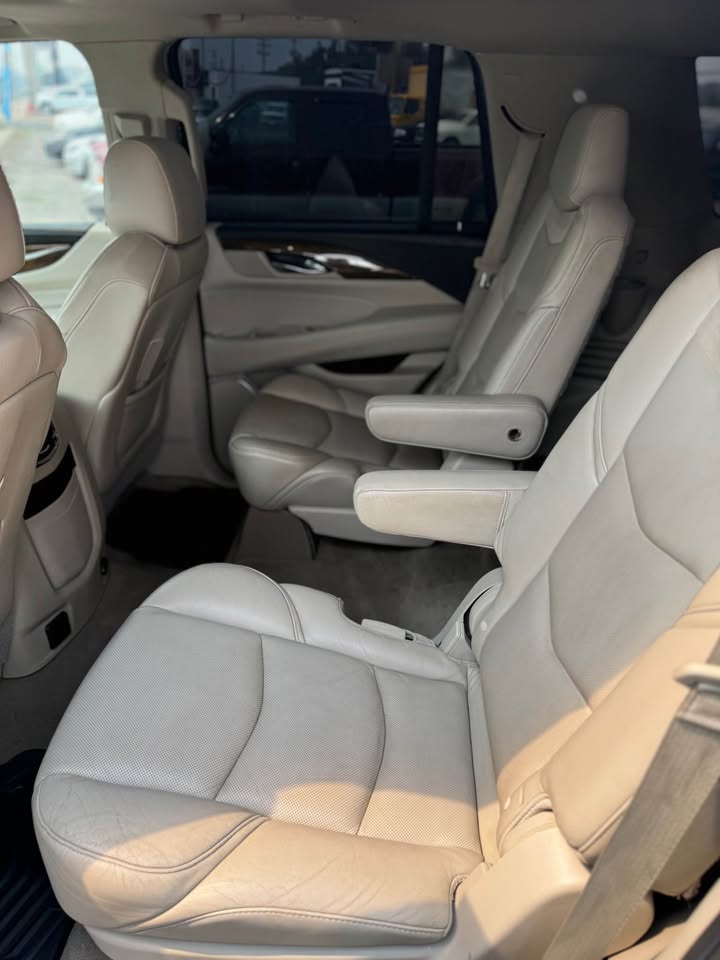 
								2019 Cadillac Escalade full									