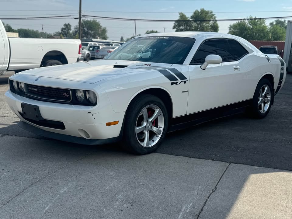 2010 Dodge challenger R/T Plus Coupe 2D