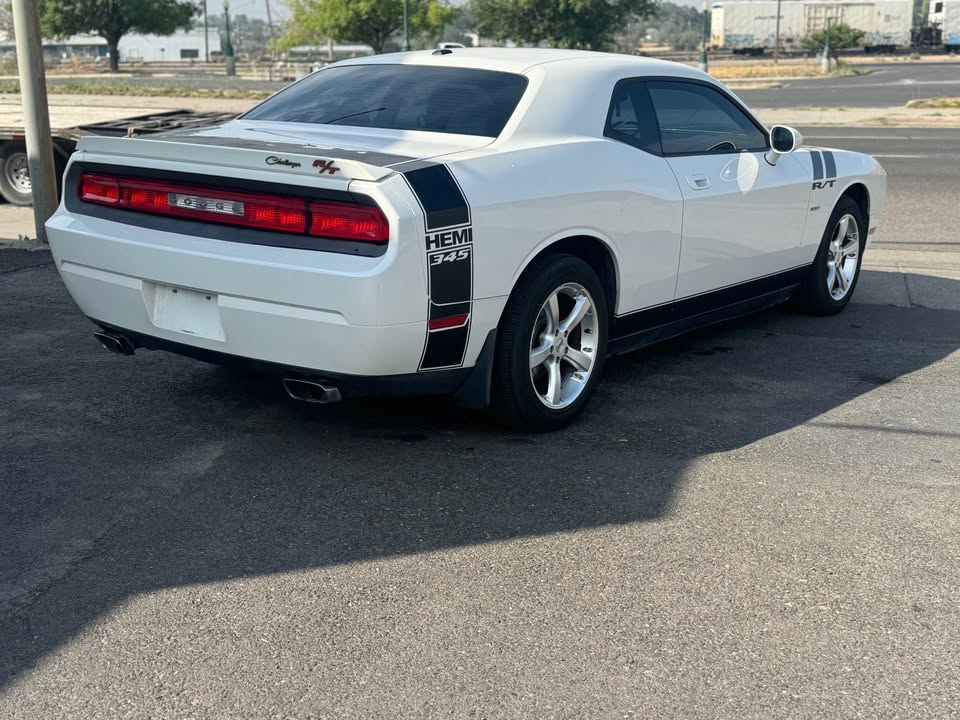 
								2010 Dodge challenger R/T Plus Coupe 2D full									