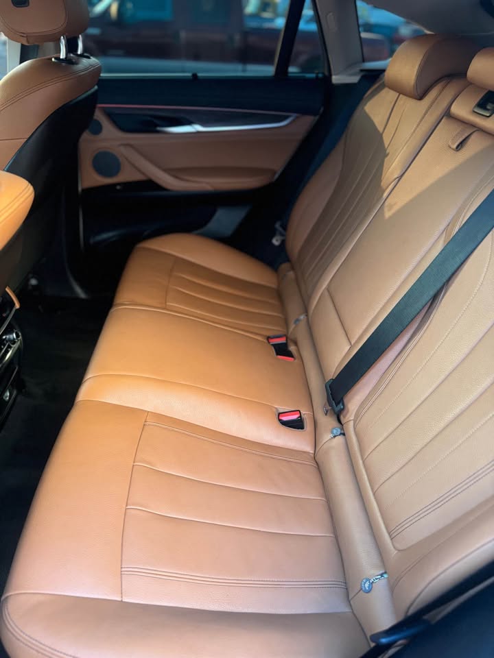 
								2016 BMW x6 xDrive35i Sport Utility 4D full									